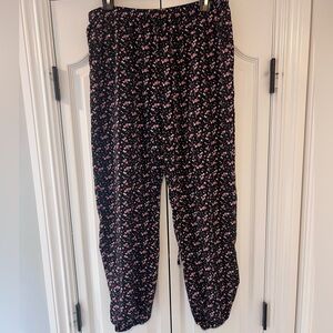 Women’s lightweight floral joggers